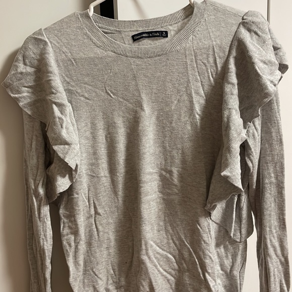 Abercrombie & Fitch Small sweater worn once - Picture 4 of 4